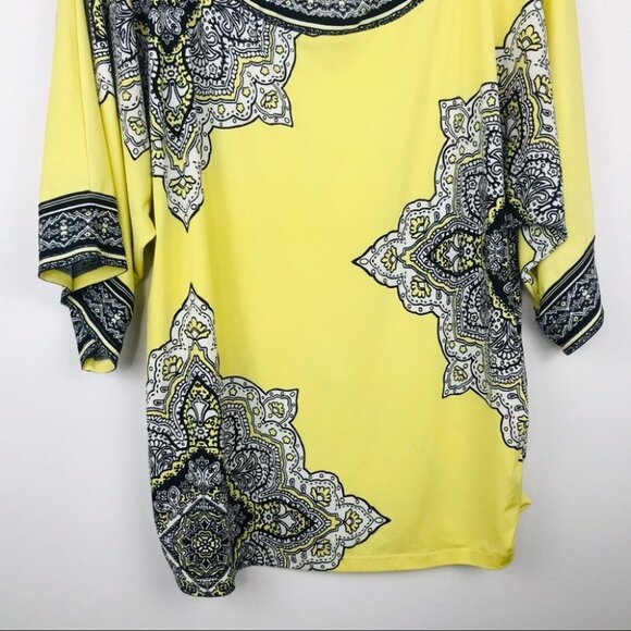Addition ELLE Plus Size black & yellow  floral scoop neck blouse 1X - Picture 9 of 16